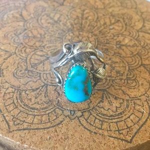 Turquoise with leaf detailing Serling Silver ring